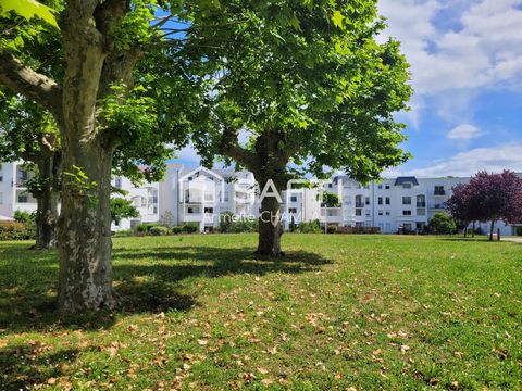 T4 AVEC TERRASSE - 2 PLACES DE PARKING ET CAVE