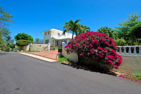 Welcome home to this well maintained property located in the well-established community of Winton, Nassau. The home features a generous 3 bedrooms, all with ensuite bathrooms and is situated on a large 25,000 square foot fully enclosed property. The ...