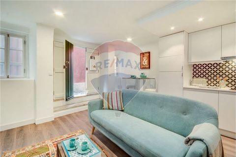 Description In Beco do Penabuquel, a two-minute walk from the Fado Museum, the new Lisbon Cruise Terminal and with Alfama at the door, your new home is waiting for you! Just turn the key, enter... and be happy! Apartment in a fully rehabilitated buil...