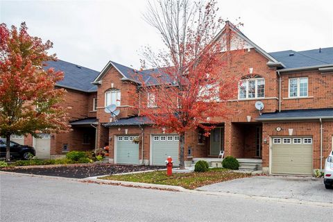 3 Bedroom Townhouse, Single Garage, All Elf's , All Window Coverings