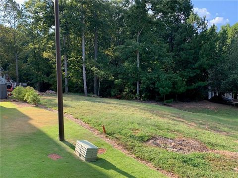 Located in Marietta. Build your dream home on this permit ready private cul-de-sac lot in high-end established swim/tennis neighborhood. Rare find in desirable East Cobb off of Paper Mill Road. Minutes from The Battery Atlanta, I-75 yet still feel tu...