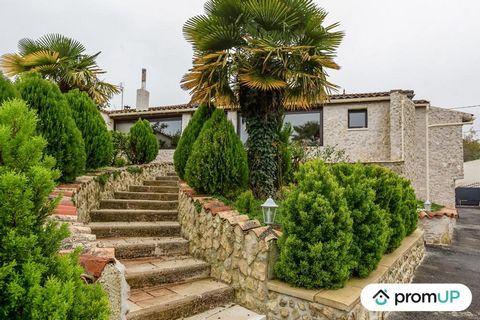 The house, built in 1834 consists of two levels for an area of 218 m². Two access routes to this house, either by the ramp overlooking the terrace of 30 m², or by the stairs.  On the ground floor, a living room of 85 m²- with a closed fireplace, with...
