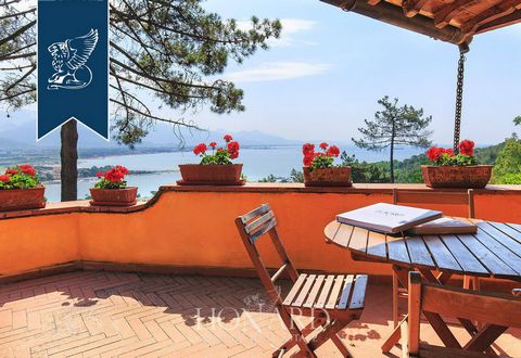 This refined villa for sale is situated just a few kilometres from La Spezia and is girdled by the magnificent landscape of the Ligurian Coast. This two-floored villa expands over 400 m² and offers a mesmerising view embracing the entire coast. This ...