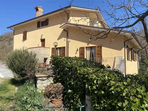 GUBBIO, Farm for sale of 110730 Sq. mt., Good condition, Heating Individual heating system, Energetic class: G, placed at Ground on 2, composed by: 11 Rooms, 7 Bedrooms, 4 Bathrooms, Double Box, Garden, Reserved