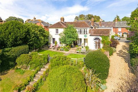 A beautiful grade II listed six-bedroom home spanning almost 4000 SqFt. Immersed in character and charm, this extensive home has been sympathetically refurbished. Situated on a plot in excess of half an acre, the gardens filter down to approximately ...