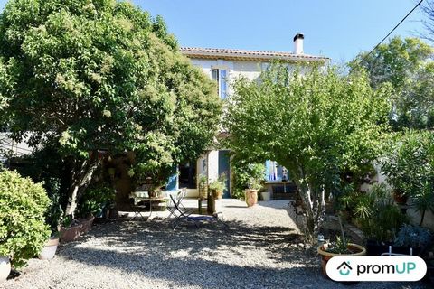 Welcome to you, lovers of charm and authenticity, in this most attractive real estate ad. Imagine yourself settling into this traditional and individual farmhouse of 153 m2, nestled in the picturesque village of Eyragues. With its two floors and a co...