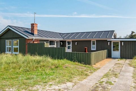 Spacious family cottage of a good standard, ideally located approx. 200 m from the North Sea. Enjoy the view of the breathtaking landscape of the dunes from the large combined living room/kitchen. There is a heat pump. Bathroom was renovated in 2011 ...
