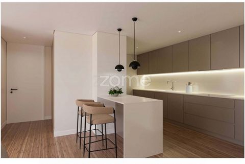 Identificação do imóvel: ZMPT561255 Located in the parish of Santa Luzia, Hinton is an attractive new building that will consist of 40 beautifully designed apartments. Living at Hinton means enjoying the best of both worlds: a peaceful, diverse envir...