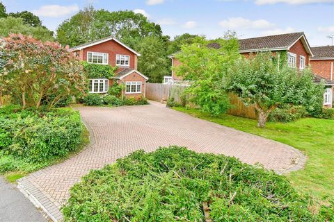What the owners say: This has been a wonderful family home for the past 38 years and we shall be sad to leave but we feel it is time for us to downsize. Over the years we have updated the property and had the garden room built by Everest about 14 yea...