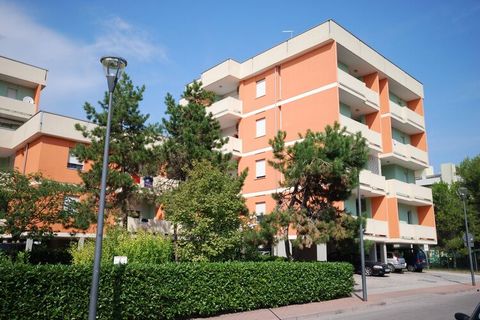 It is only a few minutes walk to the beach, the town center is in the immediate vicinity and your cozy apartment offers you a pleasant level of comfort: everything you could want for a relaxing holiday on the Italian Adriatic awaits you here. Retreat...