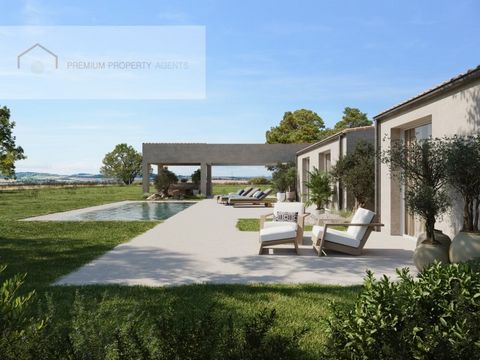 Cinq terrains avec des projets de villas, situés à 1,7 kilomètres de la plage et à 20 minutes de l'aéroport de Palma. Chacune de ces parcelles dispose d'environ 25 000 mètres carrés et d'un projet pour une maison de 500 mètres carrés avec la piscine ...
