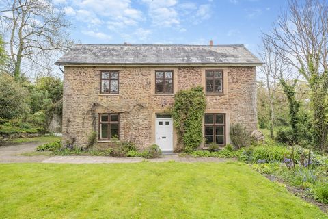 The Old Rectory is a charming, detached period residence in an idyllic rural location with pretty gardens and an adjoining 2.9 acre field. KEY FEATURES The property has undergone some recent modernisation but would benefit from further renovations to...