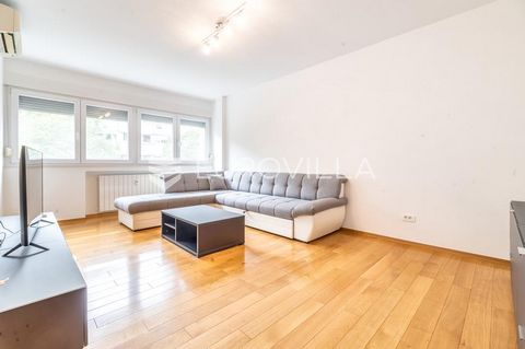 Zagreb, Srednjaci, completely adapted and decorated two-room apartment on the first floor of a residential building The closed area of the apartment is 58 m2, with a storage room of 1.6 m2, a total of 60 m2 of net sales area. Logical and simple floor...