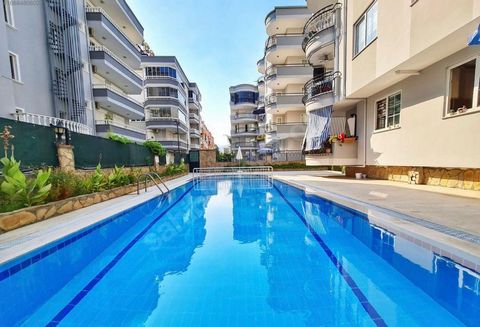 ALANYA/OBAGÖL A 300 metri dal mare. via Zona residenziale adatto per residenza 2+1 120 m2 Completamente arredato Doppio bagno - WC Doppio balcone Facciata Sud - Ovest ♀️Piscina all'aperto, Giardino, BBQ, Parcheggio, Generatore, Addetto Si prega di co...