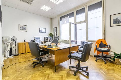 Cvjetno settlement, beautiful office spaces of 202 m2 in total, with possibility of conversion into several residential units. It consists of a hallway, seven workrooms, two toilets, a terrace and a balcony. Ideal location, proximity to all important...