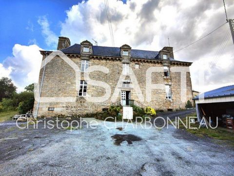 Venez découvrir ce magnifique manoir du 17ème siècle sur la commune de Saint-Brice-en-Coglès (MAEN ROCH). Vous vous trouverez à 20 mns de FOUGERES et de 35 ms de RENNES. Celui-ci se compose au Rez de chaussée surélevé : d'une entrée authentique, d'un...