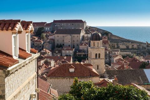 Die Rooms Lavanda/Ruzmarin bieten Blick auf die Altstadt von Dubrovnik und Unterkünfte zur Selbstverpflegung. Alle Einheiten sind mit WLAN, Klimaanlage und TV ausgestattet. Dubrovniks Hauptstraße Stradun liegt nur 100 m von der Unterkunft entfernt.Di...