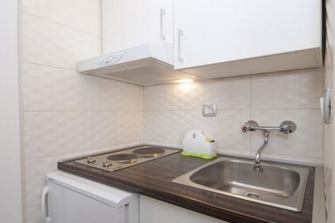 Apartments Villa Angela are located in Baška Voda. It offers one bedroom apartment, two studio apartments and two bedroom apartment. All apartments includes air-conditioning, free WiFi, balcony, common BBQ . Free private parking is on disposal to the...