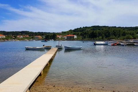 Apartments Veselka with nine accommodation units are situated in a beautiful place Lumbarda, on one of the most beautiful Croatian islands, island of Korčula. Apartments are situated on the ground and first floor of the house. While staying in Apartm...