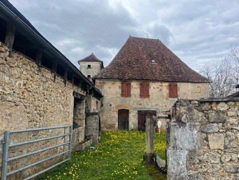 BAISSE DE PRIX maison de caractére à rénover aux portes du lot