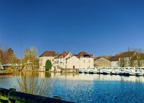 SAINT BERAIN SUR DHEUNE (71) Maison à vendre de 143.63 m² 5 pièces Terrain de 1019 m² et Dépendances