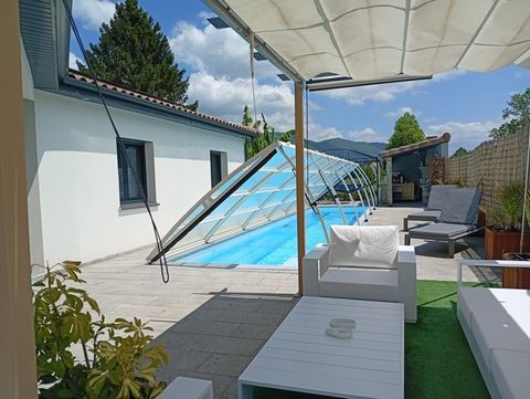 Maison à vendre 4 pièces FOIX (09)