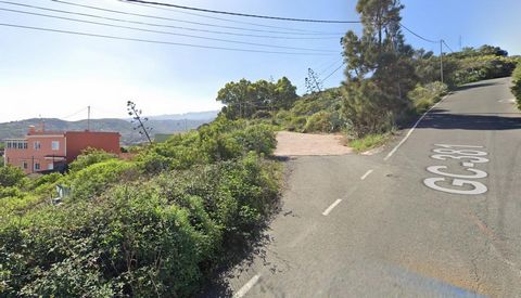This land is at calle era cercada, , santa brigida, . It is a land that has 2166 m2 .