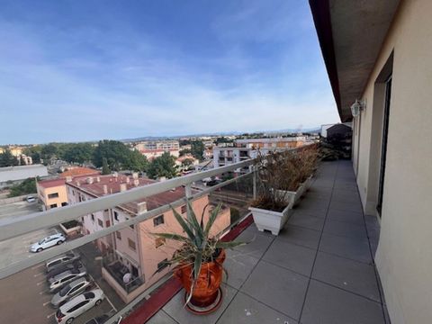Fréjus vaste T2 à renover