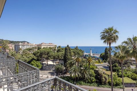 Rare Top-Floor Apartment with Panoramic Sea Views – Carre d'Or, Nice A rare jewel in the heart of the Carre d'Or, this exceptional top-floor 3-room apartment offers unobstructed views of the Mediterranean and the lush gardens along the iconic Promena...