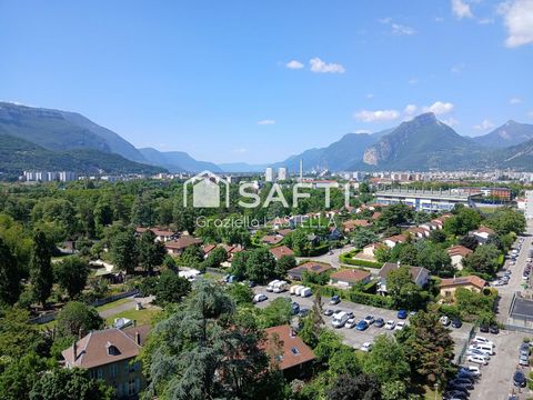 BEL APPARTEMENT T4 LUMINEUX AVEC VUE IMPRENABLE DE 88 M²