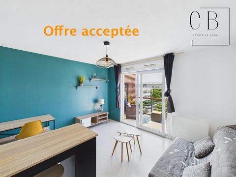 Studio meublé avec terrasse et stationnement La Rochelle