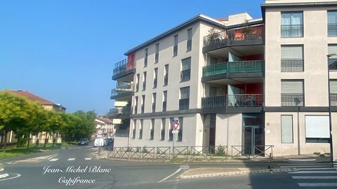Appartement T3 avec terrasse et box Neuville-sur-Saône centre (69)