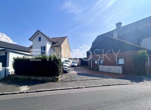 +++Veuillez comprendre que nous ne répondrons aux demandes de renseignements qu’avec des informations personnelles COMPLÈTES (adresse complète, numéro de téléphone et e-mail)+++ Ce terrain à bâtir de 247 m² est la base parfaite pour votre nouvelle ma...