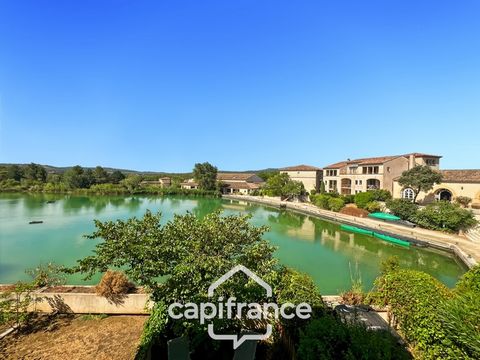Domaine et golf de Pont Royal : Résidence du lac , appartement au premier étage, 32 m2 , vue panoramique sur le lac