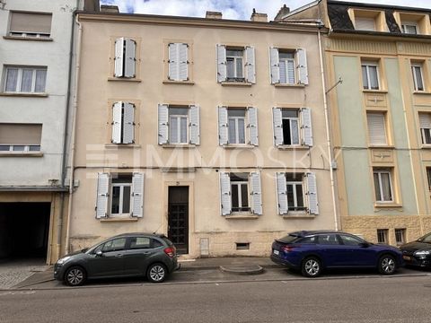 M5731139 Exclusive ImmoSky F4 of 84m2 on the ground or 54m2 carrez with private garden on the 3rd and last floor in small renovated building of 5 apartments near the canal, offering a large entrance, access to the furnished kitchen and lounge area. A...