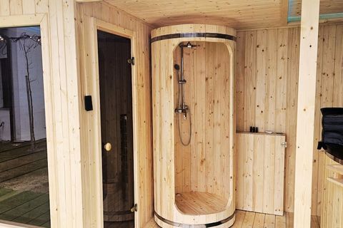 A family-friendly holiday resort in the heart of a small, quiet seaside resort. The beach is 450 meters away. The resort boasts attractive amenities for a relaxing stay, including a summer swimming pool, sauna, whirlpool, and an attractive playground...