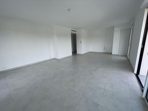 Saint-Raphaël, appartement deux pièces centre-ville