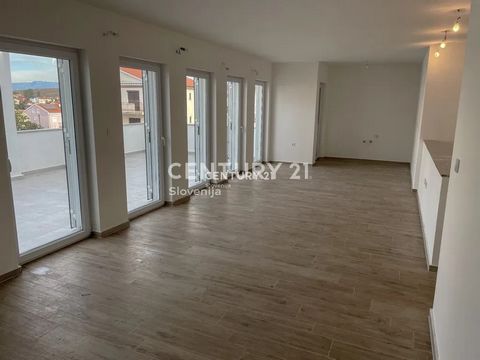 We are selling a two-bedroom apartment in Malinska on the island of Krk. The apartment is divided into two floors, in the basement there is a hallway, bedroom, bathroom, toilet, pantry. On the ground floor there is a living room with kitchen and exit...