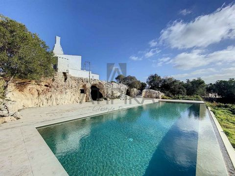 This property is a true paradise on the island of Menorca. With an area of 80 hectares, surrounded by ravines, it is located in an ideal place for those seeking privacy and tranquility. The house is built on the highest part of the land, so it has be...