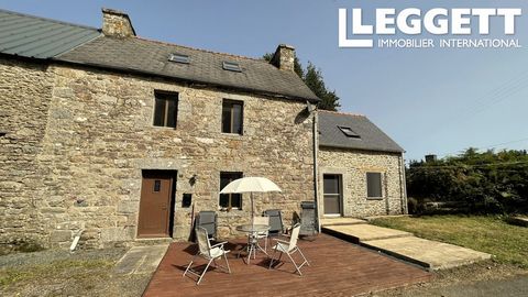 A23826GCA22 - Set in a quiet location on the outskirts of the village of Saint Gilles Pligeaux, this gem of a property is well-suited to being a family home or holiday home. The property has been nicely renovated and all the rooms are spacious, airy ...