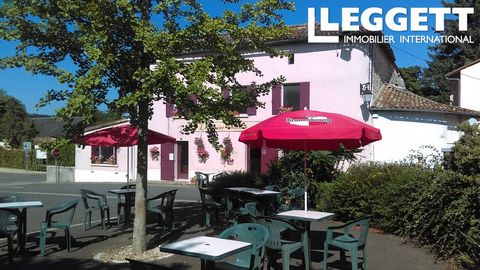 118557DCO86 - Bar / cafe/ restaurant - now closed, with four bedroomed appartement above situated between Couhé and Civray. Poitiers 45km for large stores, airport and train. Why not open a café / book shop or craft rooms, the options are wide for th...