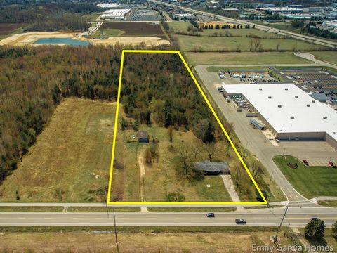 Looking for an investment property? Properties like this one don't come along very often! Welcome to this this beautiful 10-acre property located in Holland Township. Property is currently zoned AG but, has a future land use of High Density Residenti...