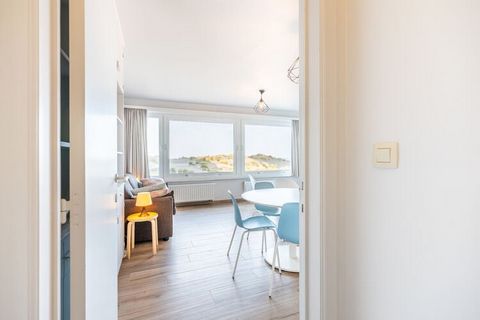 This renovated spacious studio on the seawall of Oostduinkerke (a district of Koksijde) with a beautiful view of the dunes and the sea is highly recommended for a nice holiday by the sea. Layout Hall, living room with frontal sea view, separate equip...