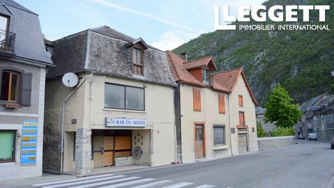 A24214CMC31 - Previously a bar/café, this building has versatile accommodation over three floors and is situated in the heart of the village with views of the mountains and river. The property could be a: • Holiday or permanent home – the ground floo...