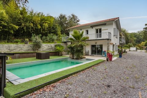 PRICE DROP?? Semi-detached house on one side 4 rooms 100 M2 with swimming pool Charming recent house with a beautiful plot of about 1000 M2 in a peaceful setting as opposite: the forest It consists of a kitchen open to the living room which opens ont...