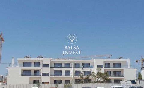 1+1-Bedroom Apartment in CABANAS DE TAVIRA, composed by 2 bedrooms, 2-bathrooms, spacious terrace, 2 underground parking places, fully equipped kitchen, contemporary and of high-quality finishings. - Living area - 90 sqm - Terraces area - 16 sqm - Gr...