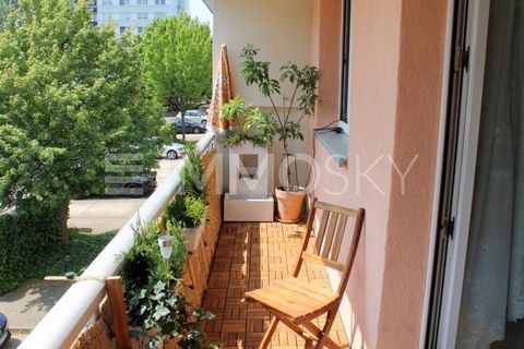 Beautiful 3-room apartment with south-facing balcony in Halle Süd Are you looking for a cozy apartment with plenty of space and a sunny balcony? Then we have just the thing for you! The 3-room apartment is located in the popular Halle Süd district an...