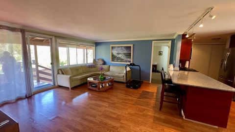 Casa in vendita su terreno in affitto - La Jolla Beach Camp Posizione: La Jolla Beach Camp, 45 minuti a sud di Ensenada, Messico Prezzo: $ 162.500 Canone di locazione: $ 2.600,00 USD all'anno con un contratto rinnovabile di 10 anni Tratti somatici: -...