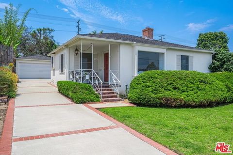 Charming Westchester Family Home - First Time on the Market in 26 years! Welcome to this well maintained single-family home, nestled in the heart of Westchester, Los Angeles. This inviting residence is on the market for the first time offering a perf...