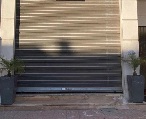 Located in Marrakech. Magnificent commercial premises with a shop window on the main street, located in an exceptional location close to Mohammed VI Avenue.